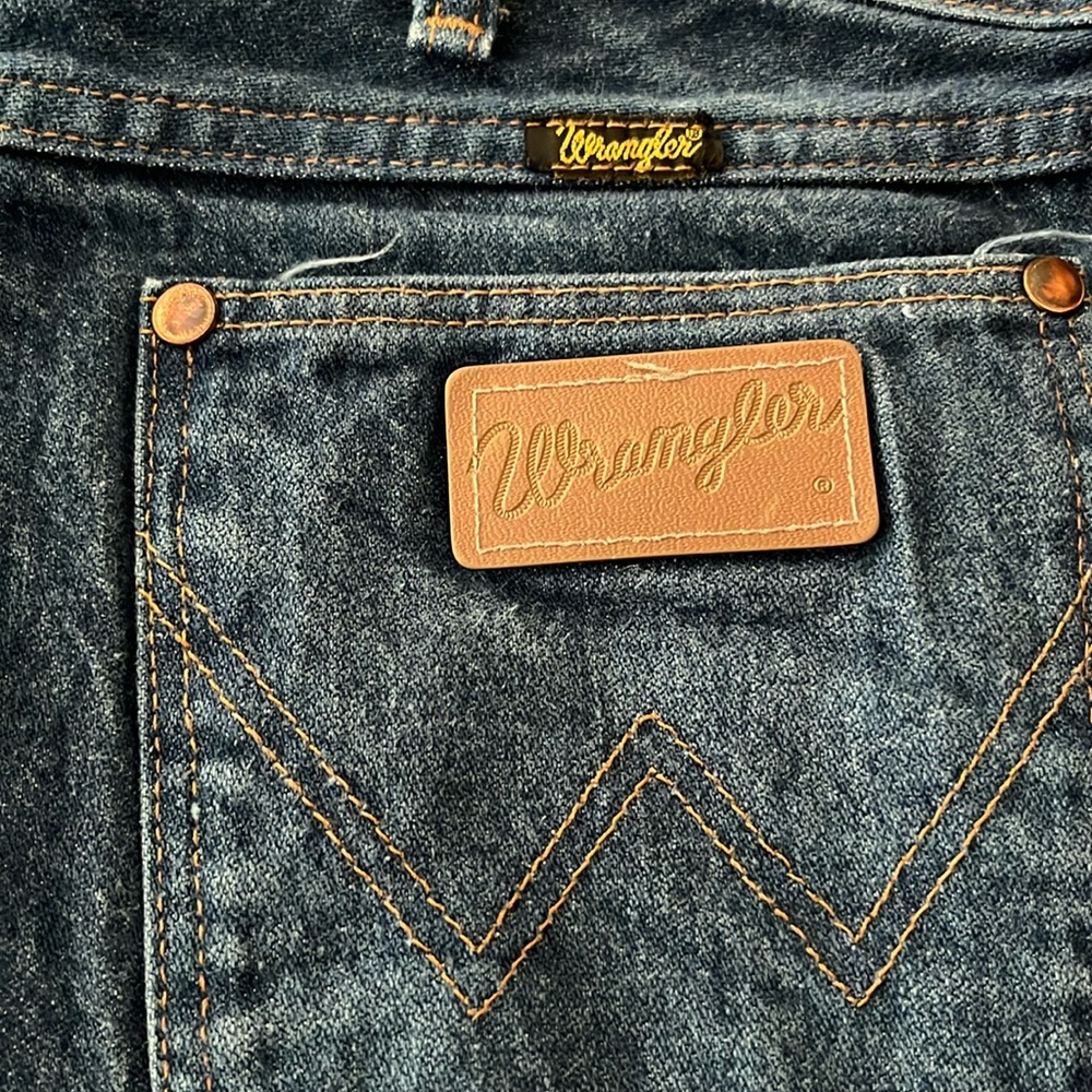Wrangler Men’s Jeans. 35x32.  Like new.